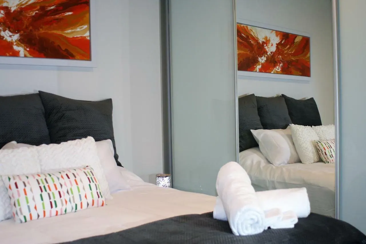 Governor Luxe 1 Bedroom Apartment In The Heart Of Barton Wifi Gym Wine Secure Parking Canberra Kingston